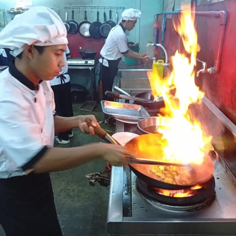 ship_cook
